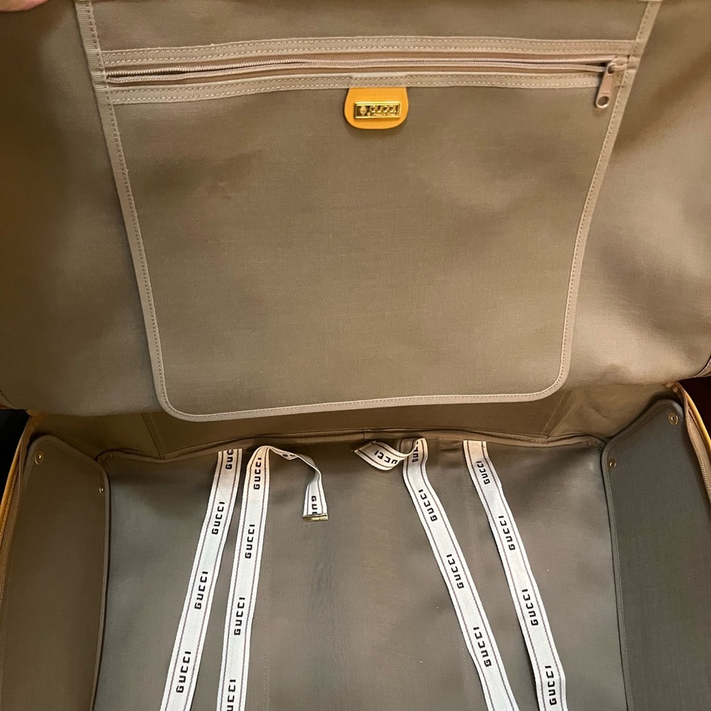 Gucci Monogram Travel Bag with Green and Red Straps - Picture 13 of 16